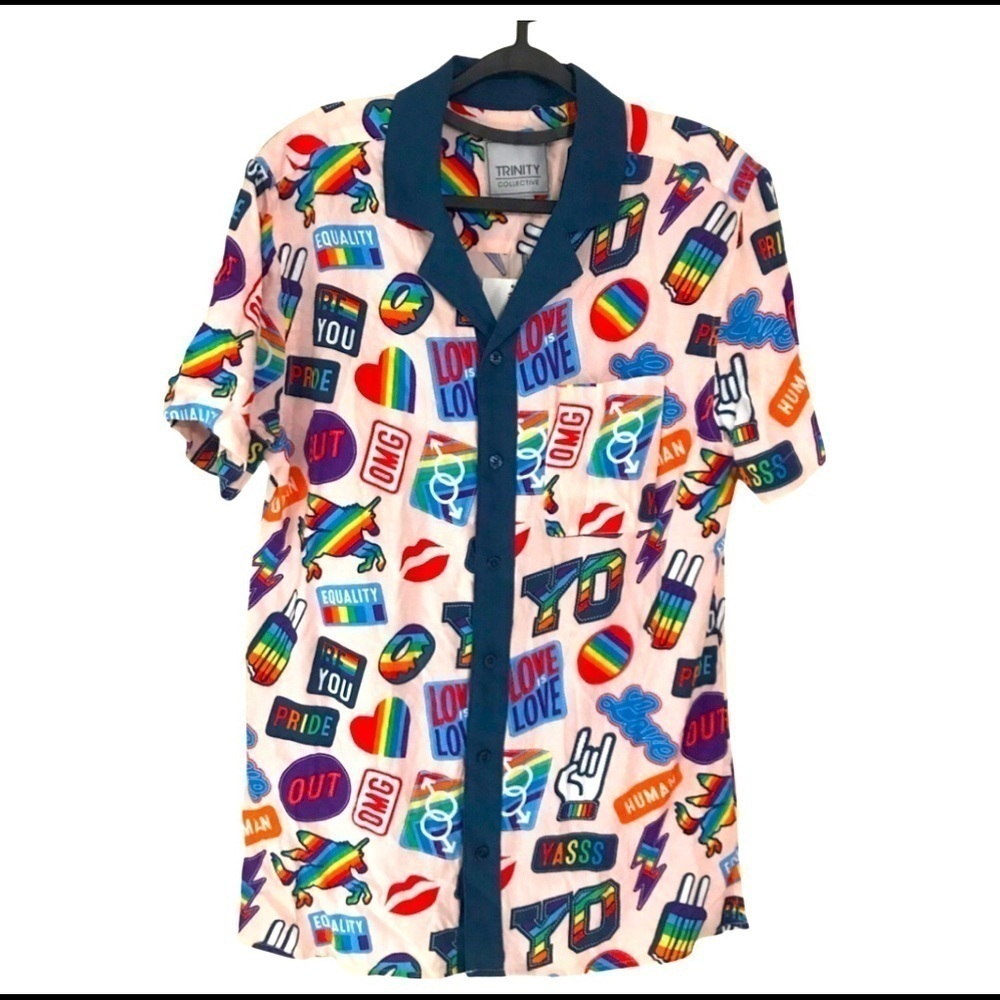 Trinity collective Sz S buttoned down short sleeve shirt NWT Rainbow graphic
